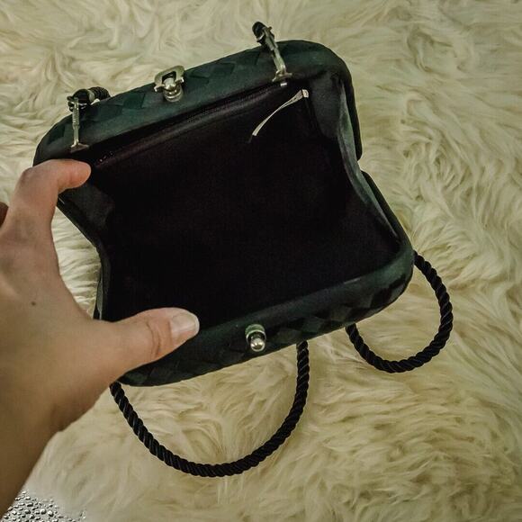 Whiting Davis Black Woven Satin Hard Lock Crossbody Shoulder Bag Purse Clutch - Picture 5 of 8